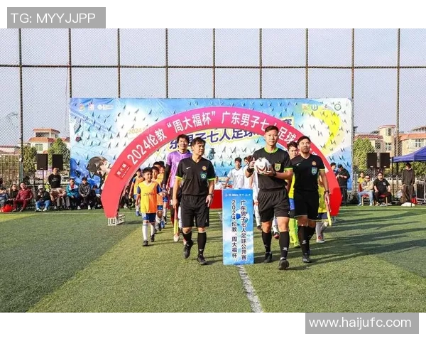 广州足球队逆袭之路揭秘：洲际杯背后的奋斗与荣耀